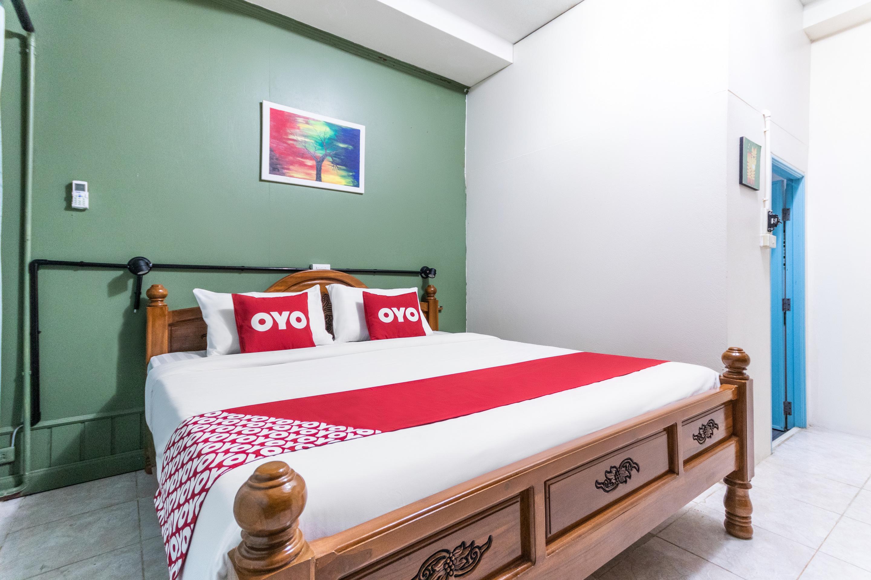 Oyo 75304 Riverside Guesthouse Кхаулак Экстерьер фото