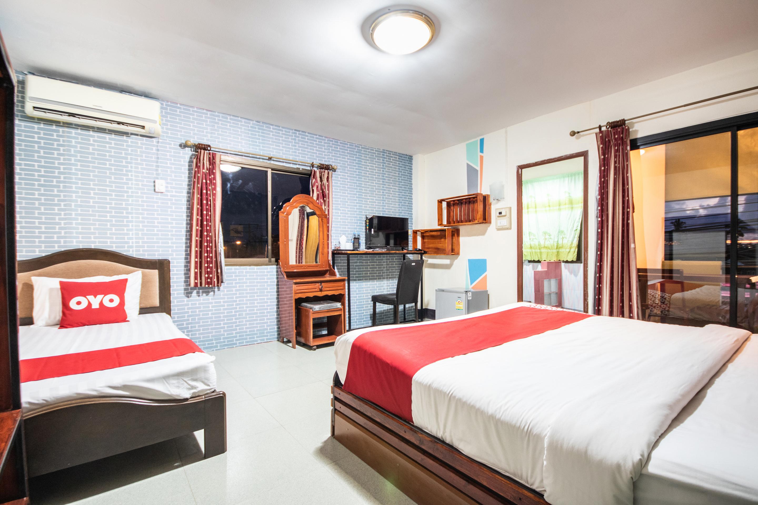 Oyo 75304 Riverside Guesthouse Кхаулак Экстерьер фото